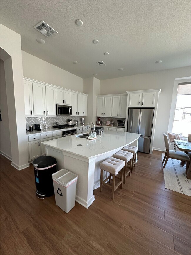 Building Photo - 4810 Cedar Butte Ln