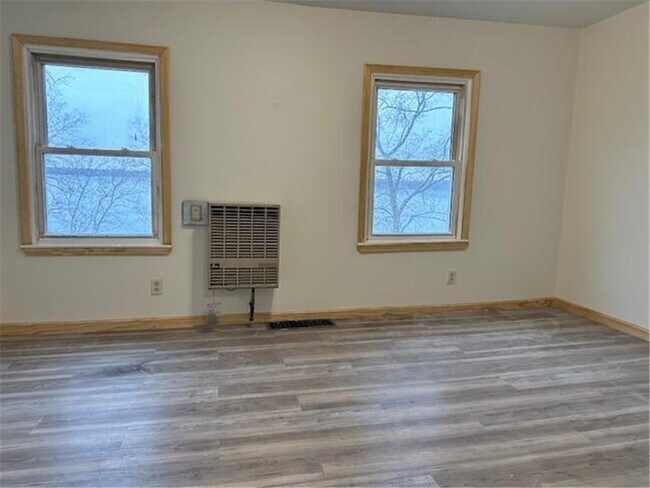 Building Photo - 7105 Main St