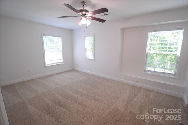 Building Photo - 6728 Evanton Loch Rd