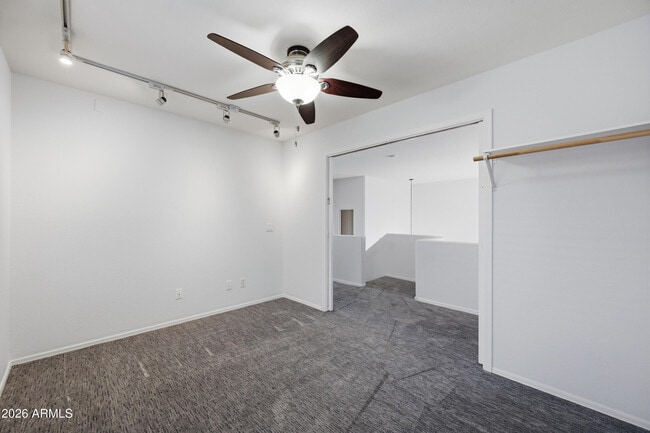 Building Photo - 3906 E Kimberly Way