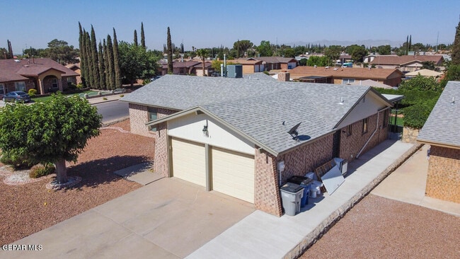 Building Photo - 1701 Paul Moran Pl