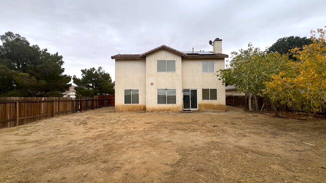 Building Photo - 4 Bed, 3 Bath Adelanto Home!!!