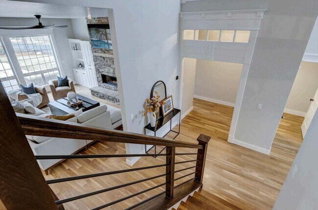 Building Photo - Beautiful home perfect for entertaining