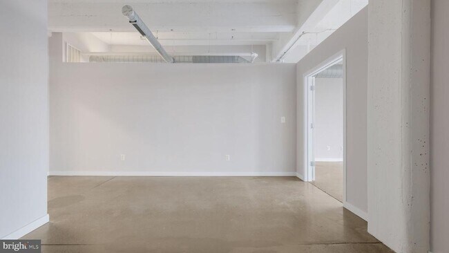 Building Photo - 444 N 4th St