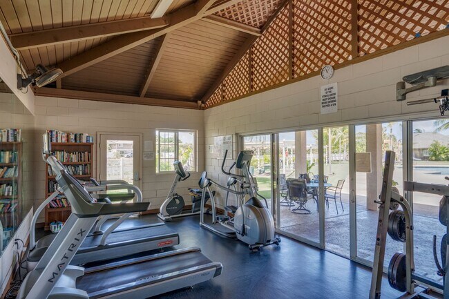 Building Photo - Villas at Kenolio Furnished Two Bedroom Tw...