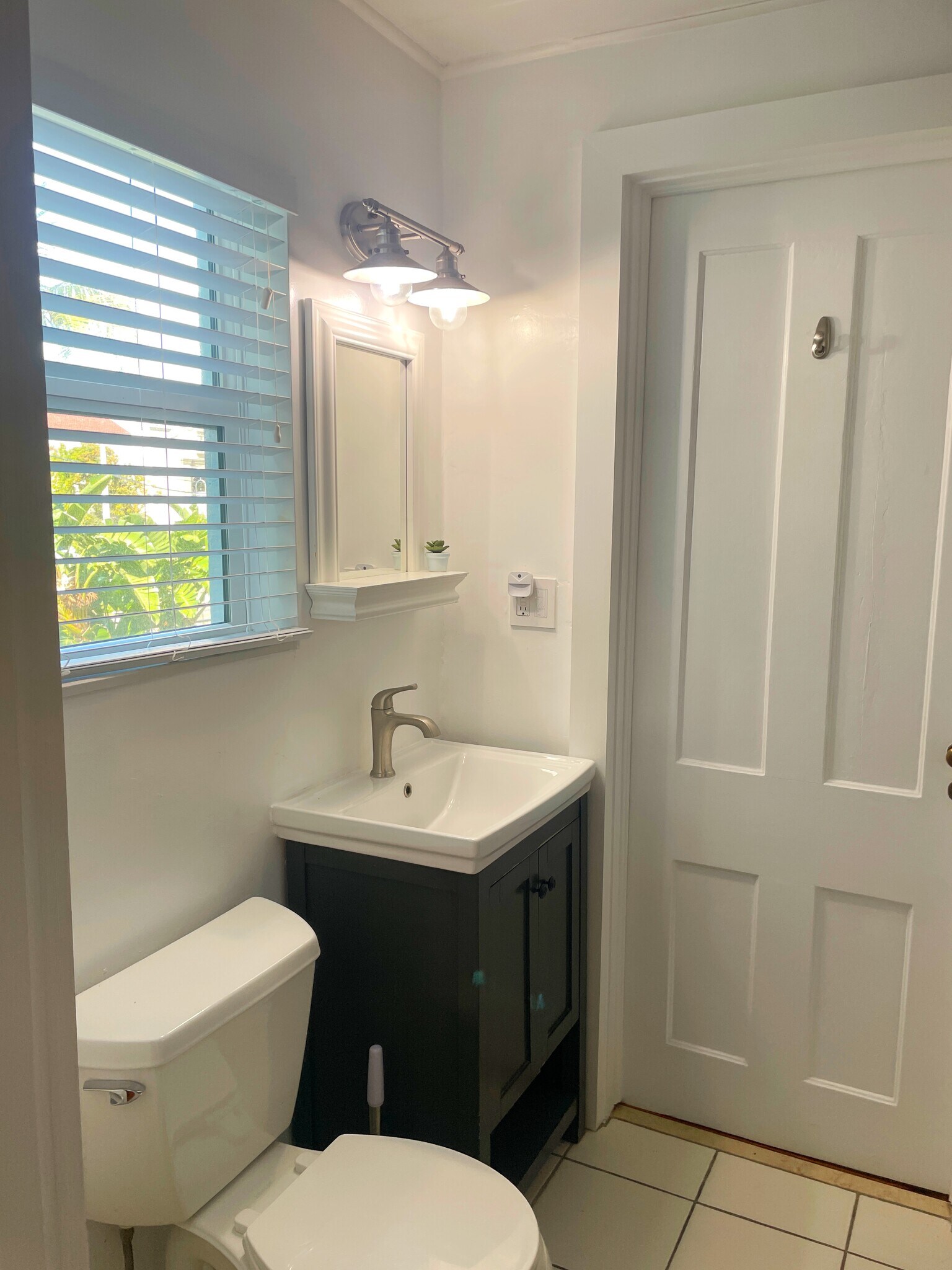 Building Photo - 80 Salina Ave