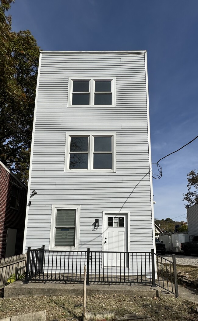 Building Photo - 1104 Kottmann St