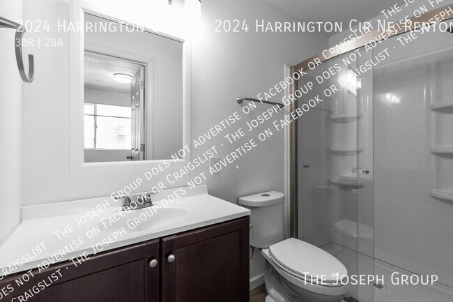 Building Photo - 2024 Harrington Cir NE