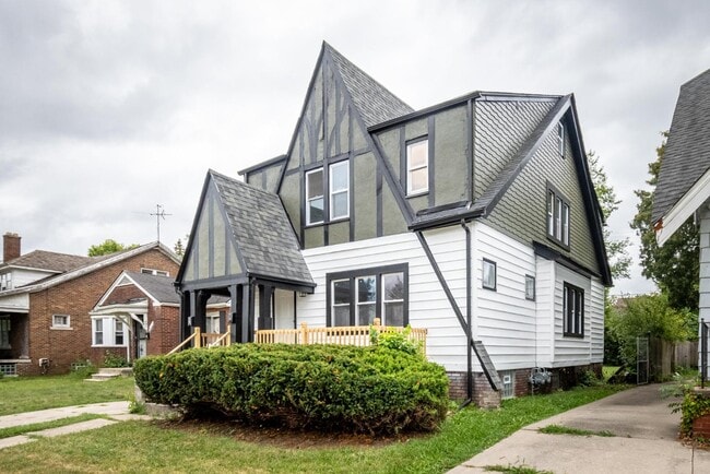 Building Photo - 4373 Balfour Rd