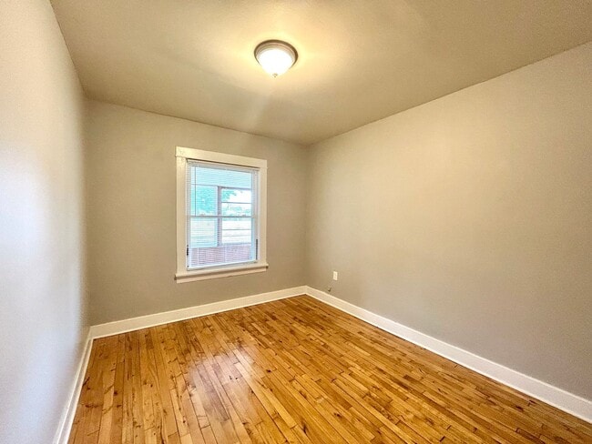 Building Photo - Two Bedroom Home in Muskegon