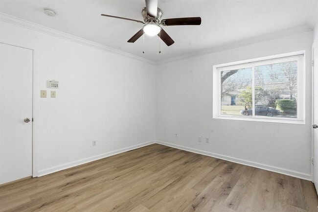 Building Photo - 7717 Elderberry Dr