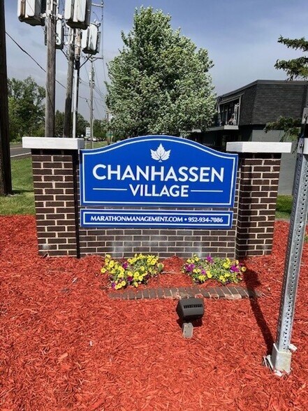 Interior Photo - Chanhassen Village