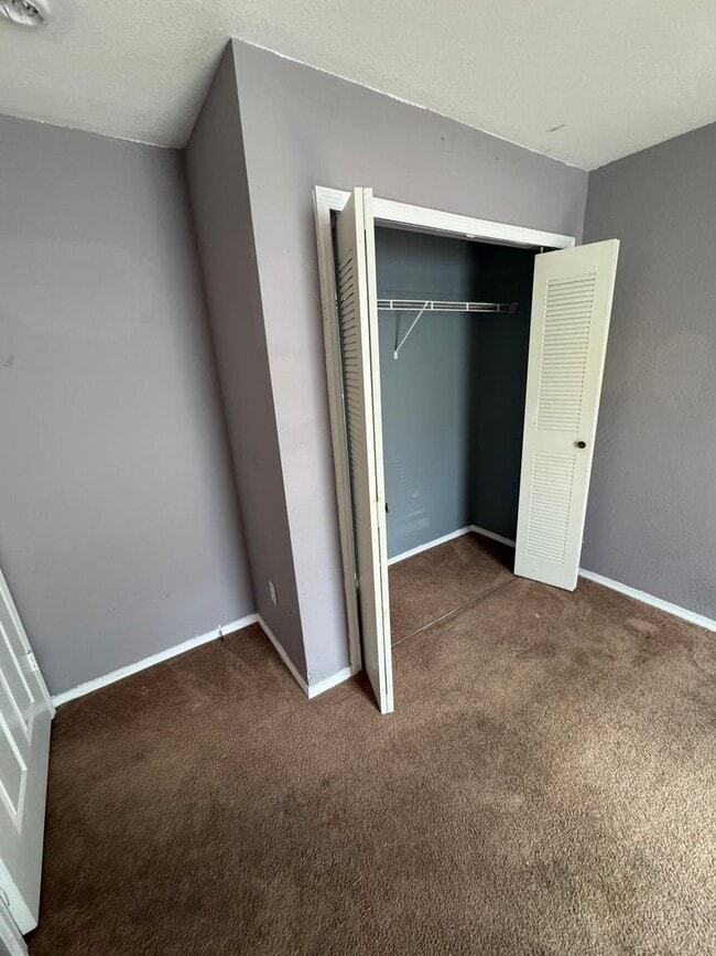 Building Photo - First 2 weeks free offer