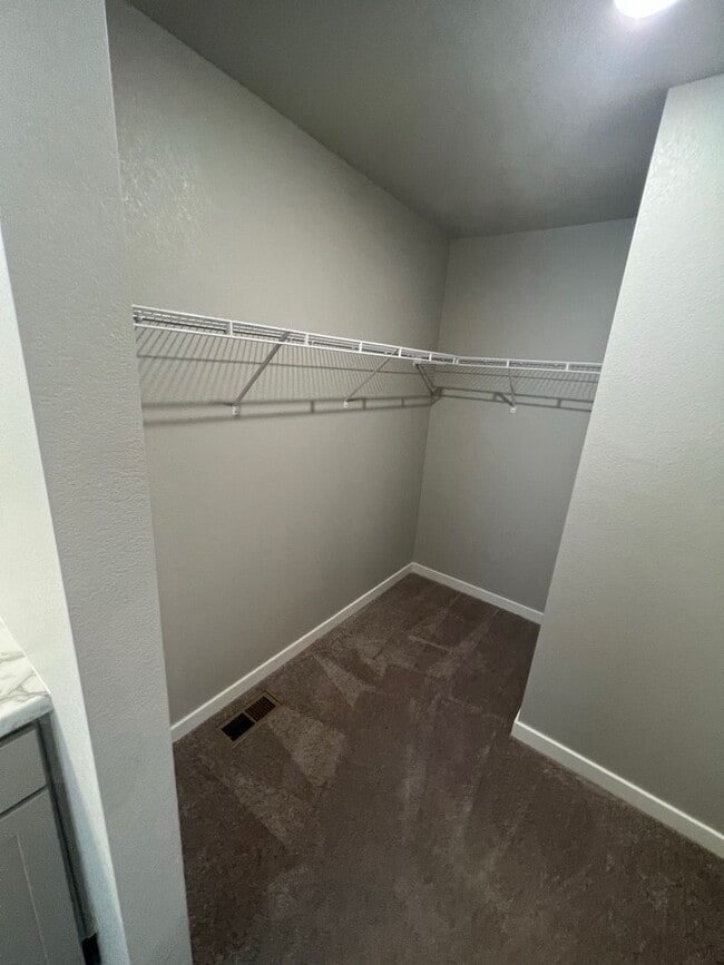 Building Photo - Fantastic Townhome in Ault