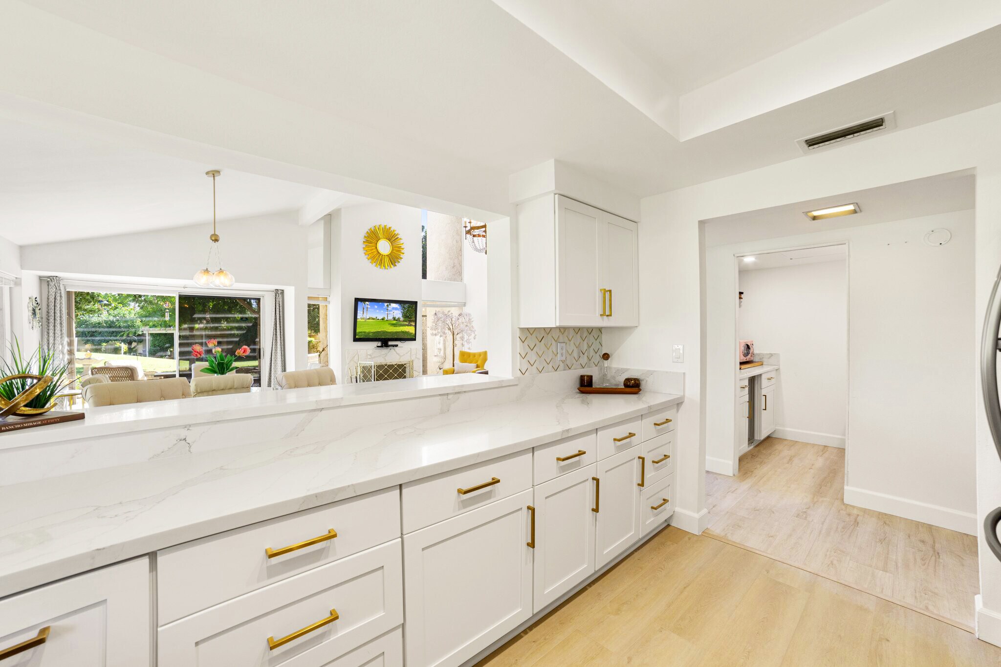 Building Photo - 35090 Mission Hills Dr