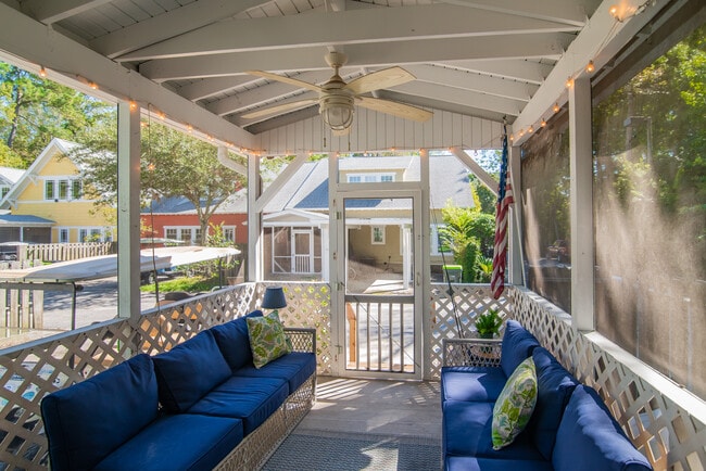 Building Photo - 203 Da Gullah Way