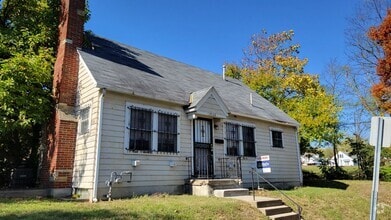 Building Photo - 1005 Wheatley Ave