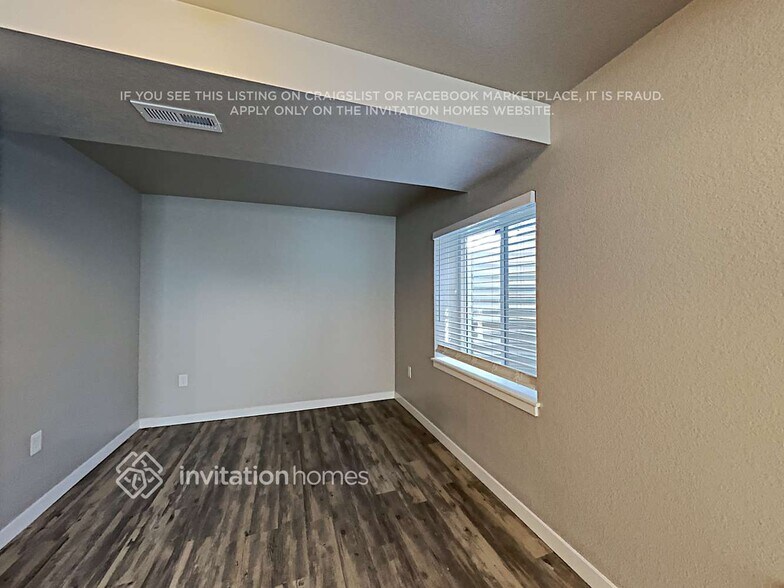 Building Photo - 10736 Darneal Dr