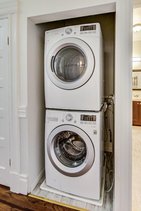 Building Photo - 1338 Haight St