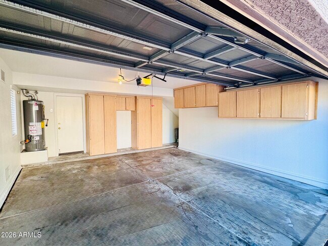 Building Photo - 17606 N 17th Pl