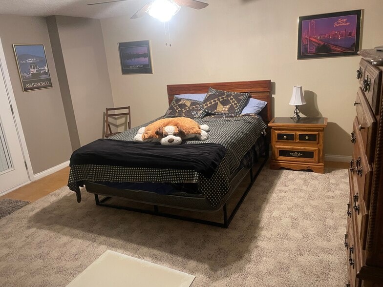 Building Photo - 1833 Arctic Spgs