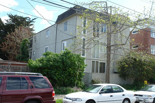 Building Photo - 2133 Grant St