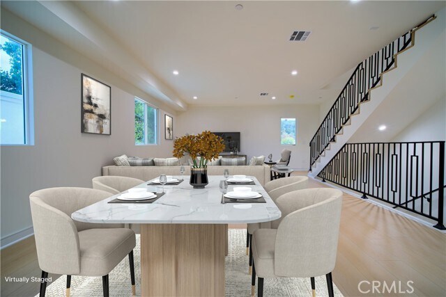 Building Photo - 257 S Ave 54