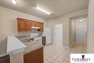 Building Photo - 3124-3126 Cherry Ln