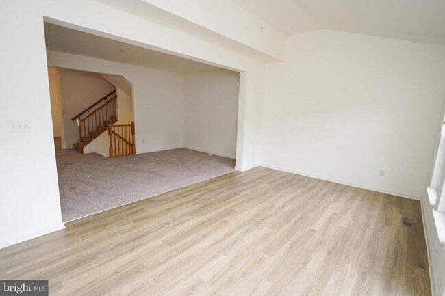 Building Photo - 38116 E Chester Ln