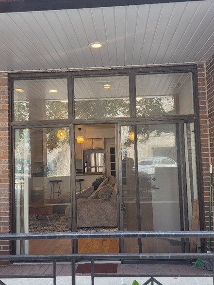 Building Photo - 2524 N Willetts Ct