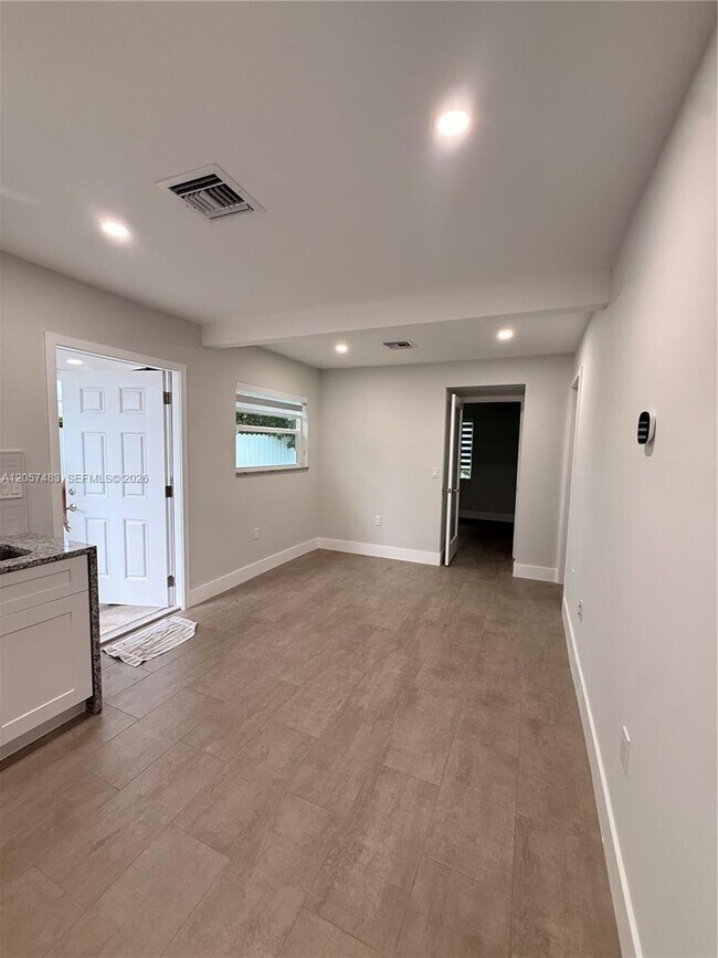 Building Photo - 10555 SW 32nd St