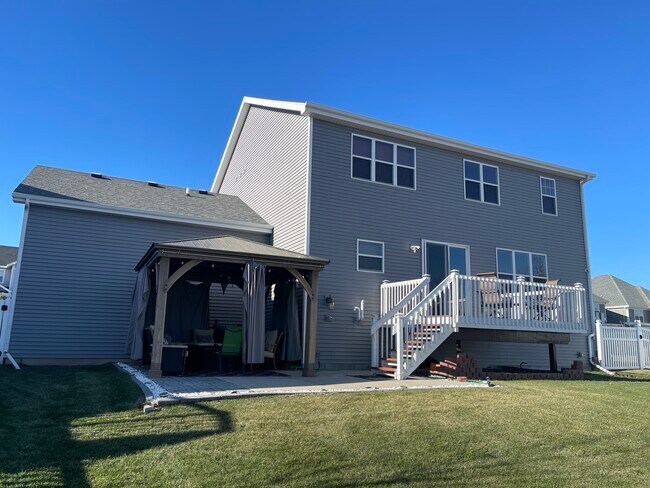 Building Photo - 113 Alton Dr