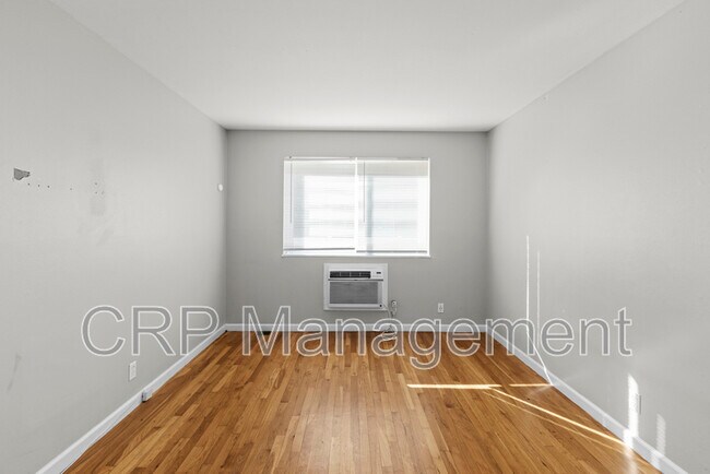 Building Photo - 4305 Virginia Ave