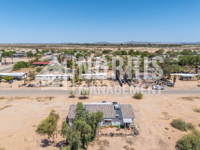 Building Photo - 26405 W Sherbundy Dr