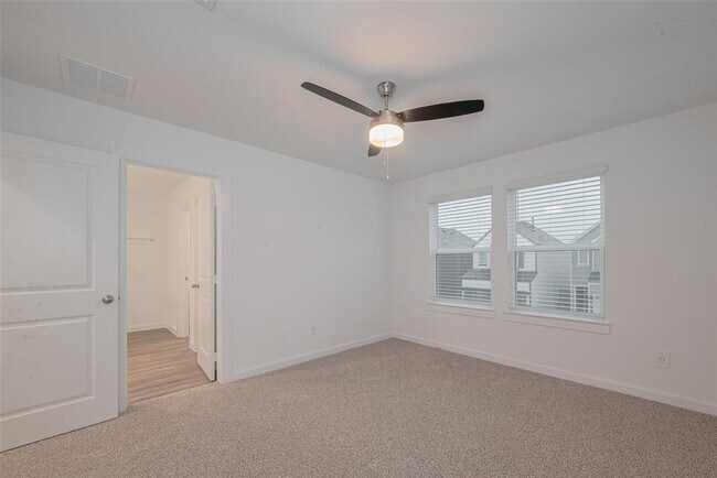 Building Photo - 3017 La Rambla Dr