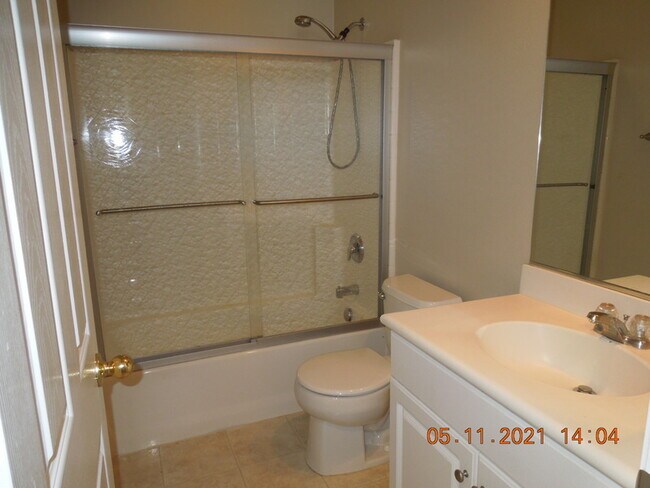 Building Photo - 33770 Willow Haven Ln