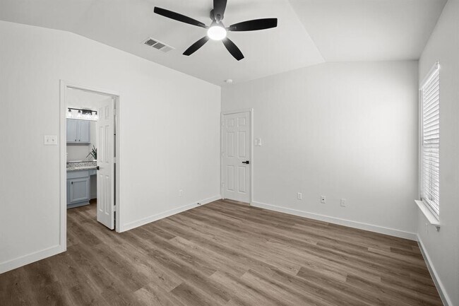 Building Photo - 15000 Sassafras Trail