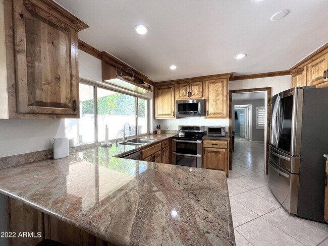 Building Photo - 8601 E Irish Hunter Trail