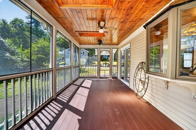 Building Photo - 375 Kendall Rd