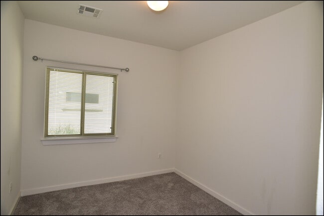 Building Photo - 3545 Essence St