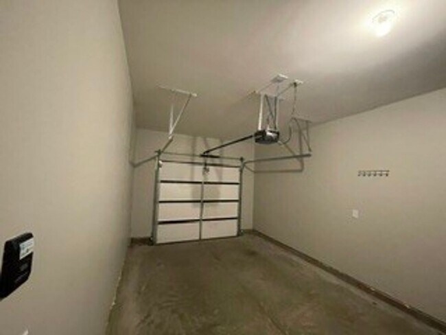 Building Photo - 4506 Skywood Ln