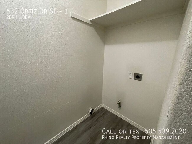 Building Photo - 532 Ortiz Dr SE