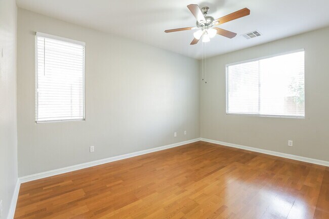 Building Photo - 10932 Napa Ridge Dr