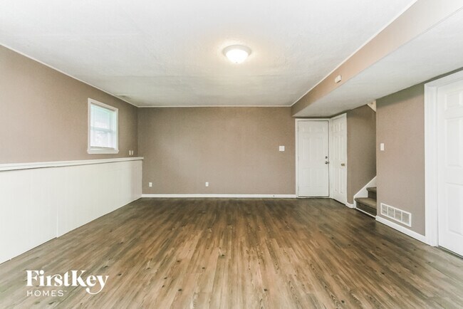 Building Photo - 7639 Gunyon Dr