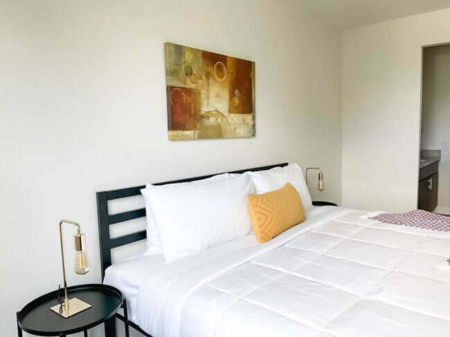 Building Photo - 2515 Burnet Ave