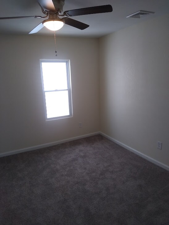 Building Photo - 907 Rugby St