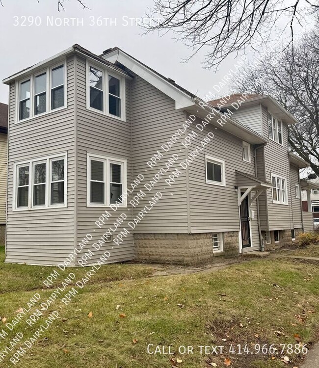 Building Photo - Charming 2-Bedroom Lower Duplex with Moder...