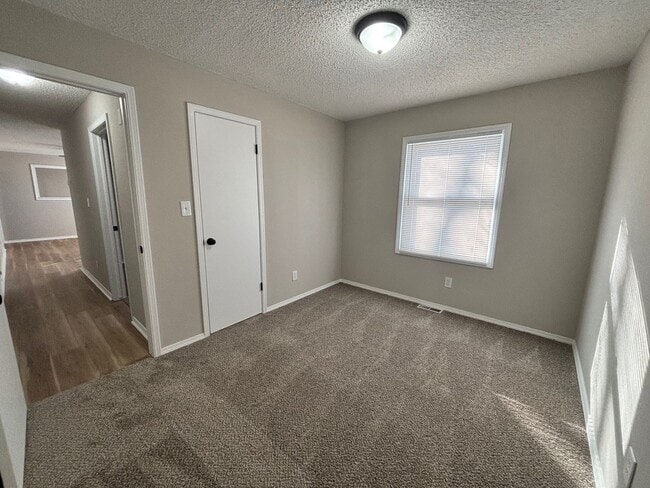 Building Photo - Newly Remodeled 3 Bedroom Home with Fenced Yard!