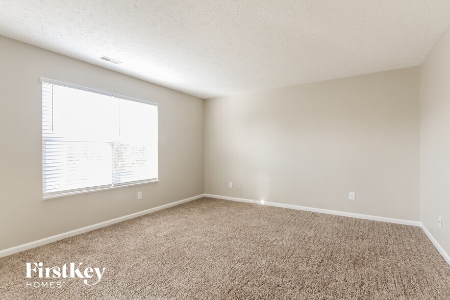 Building Photo - 7250 Pipestone Dr