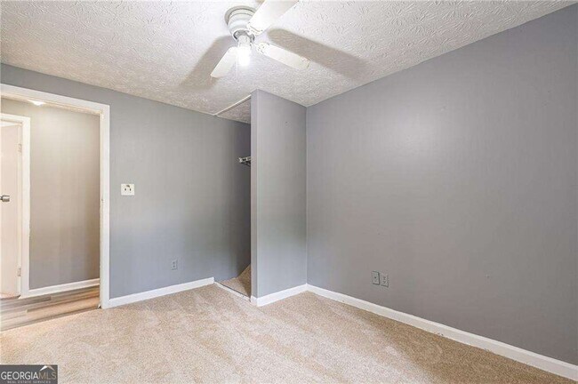 Building Photo - 806 Houndstooth Trail NW